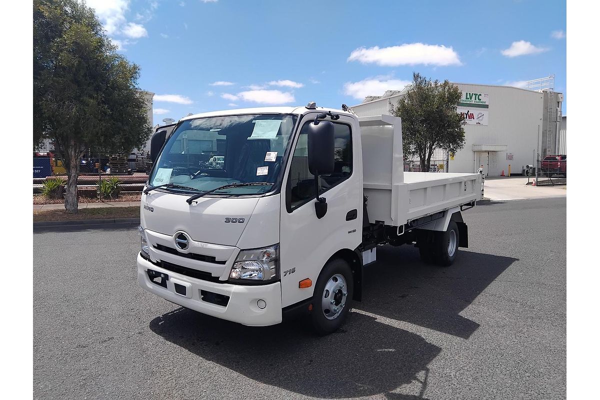 2025 Hino 716 - 300 Series