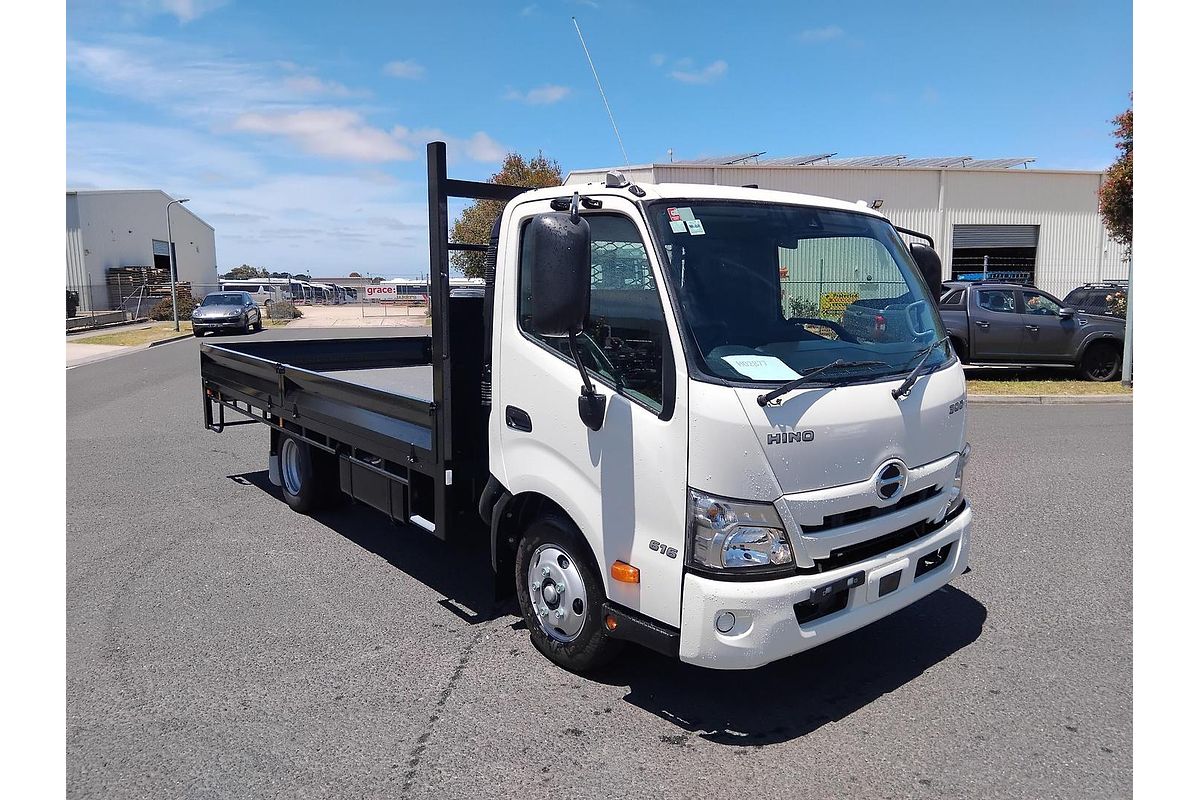 2025 Hino 616 - 300 Series