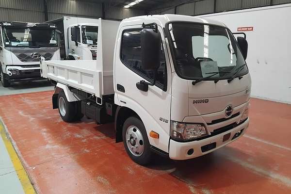 2025 Hino 616 - 300 Series