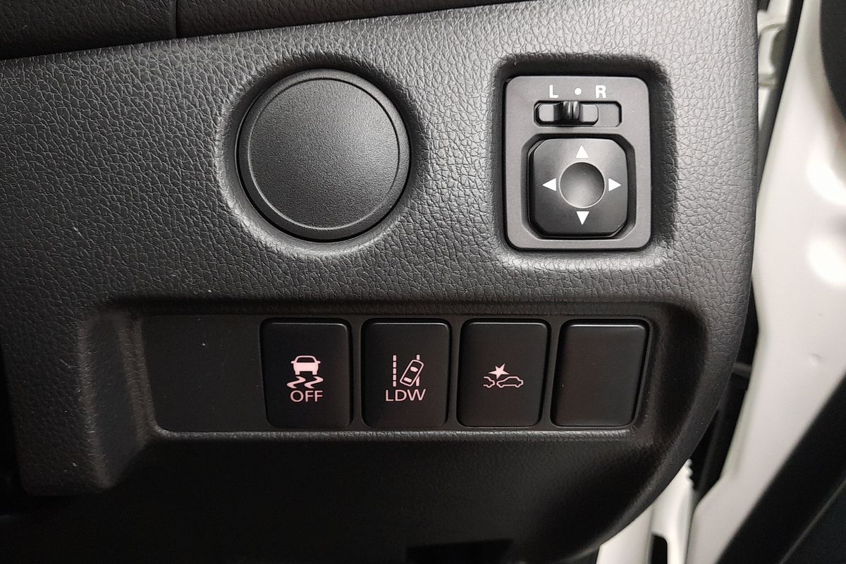 2019 Mitsubishi Triton GLX ADAS MR 4X4