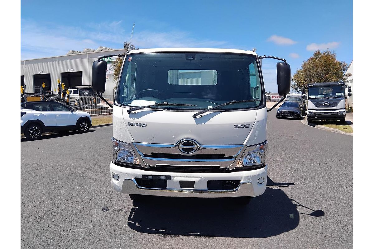 2025 Hino 921- 300 Series