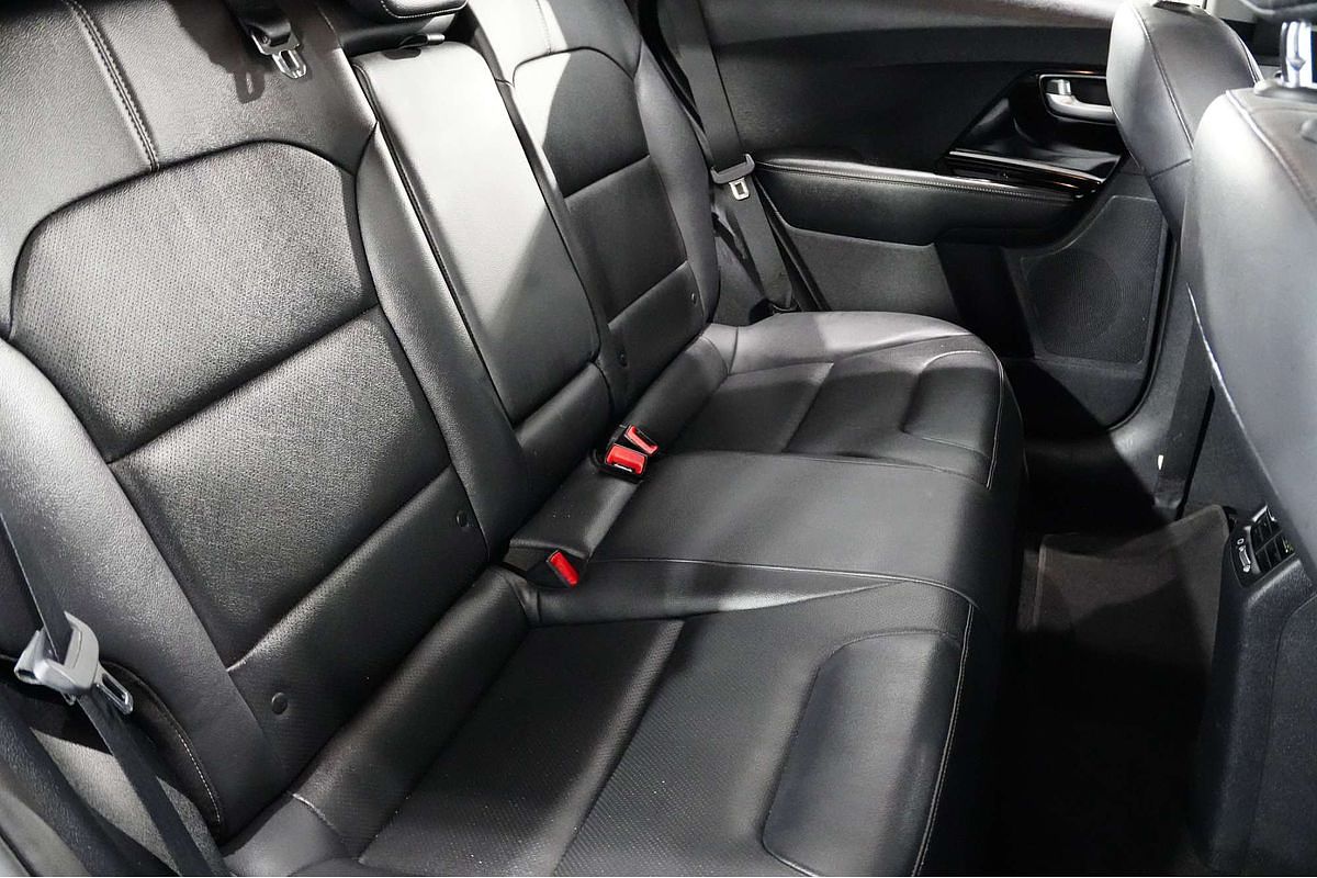 2021 Kia Niro Hybrid Sport DE