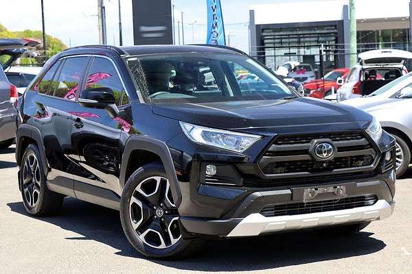 2019 Toyota RAV4 Edge AXAA54R