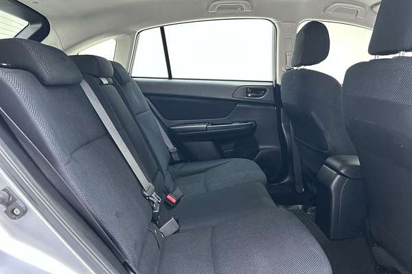 2014 Subaru XV 2.0i G4X thumb-11