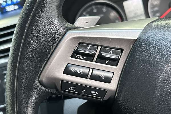 2014 Subaru XV 2.0i G4X thumb-16