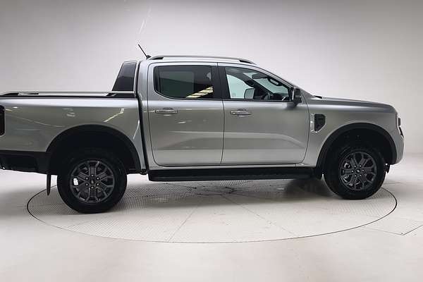 2025 Ford Ranger Wildtrak 4X4 3.0L thumb-2