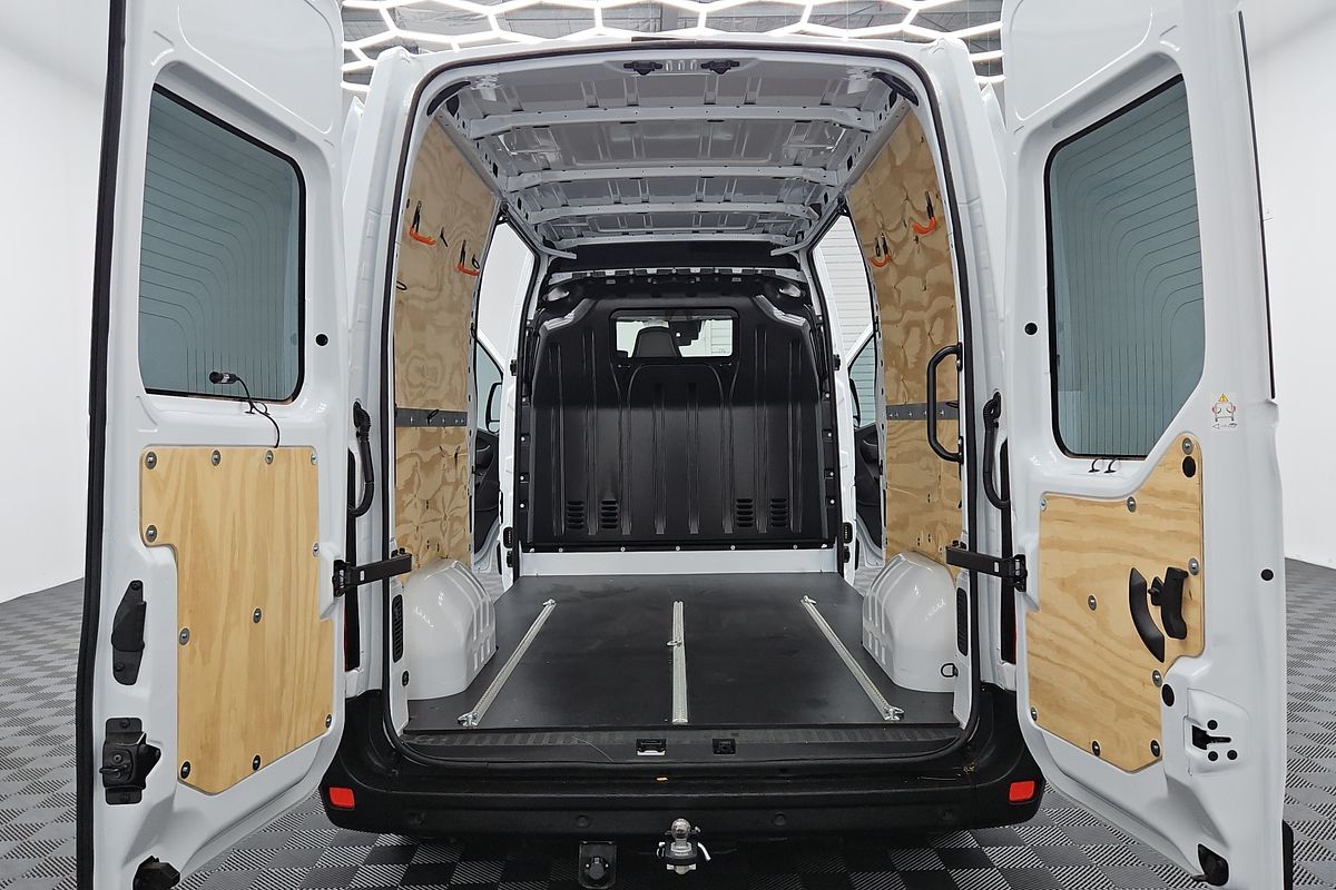 2024 Renault Master Pro 120kW X62 Phase 2 LWB Mid Roof