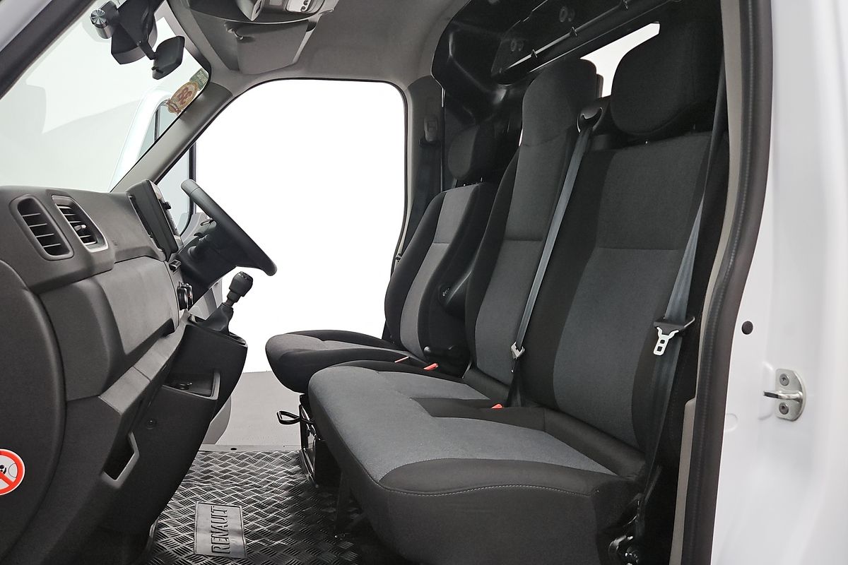 2024 Renault Master Pro 120kW X62 Phase 2 LWB Mid Roof