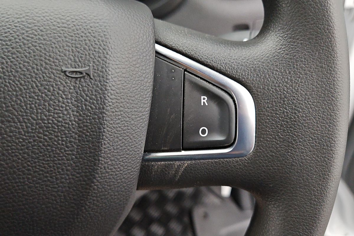 2024 Renault Master Pro 120kW X62 Phase 2 LWB Mid Roof