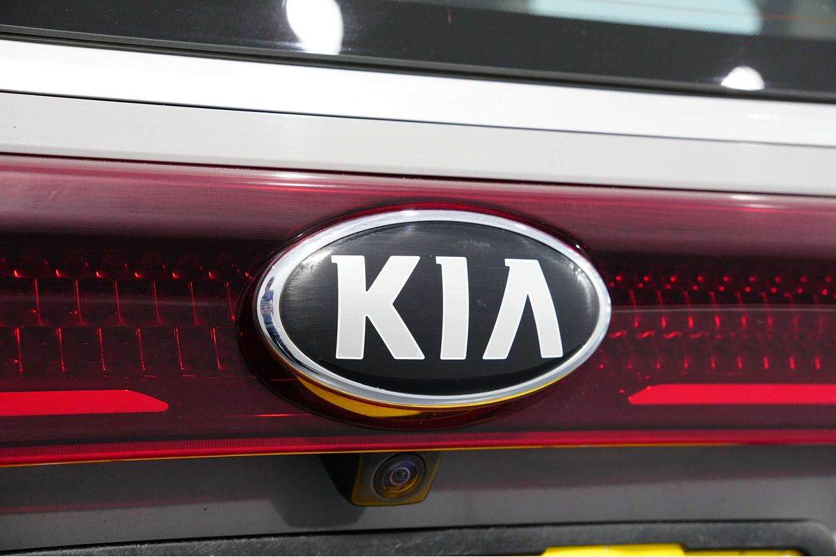 2021 Kia Carnival S KA4