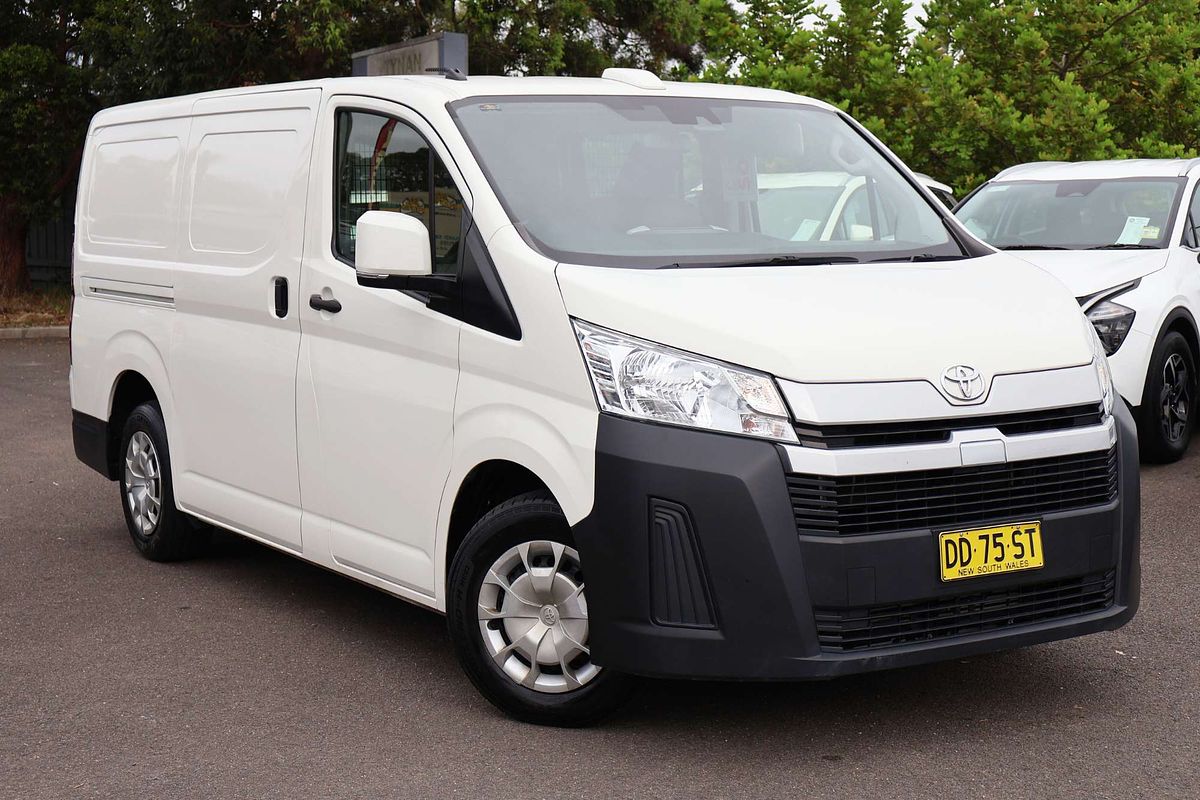 2022 Toyota Hiace GDH300R LWB