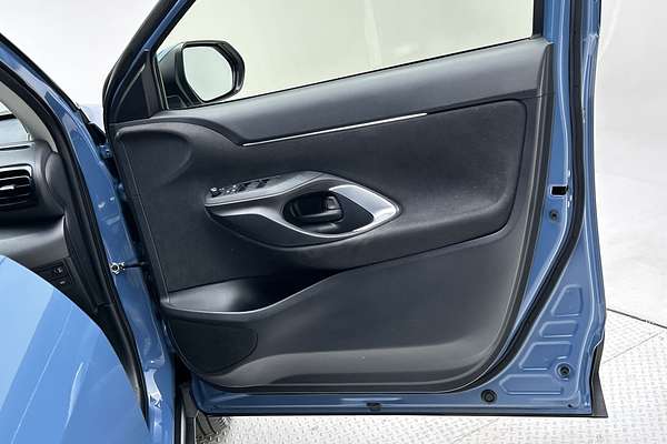 2023 Toyota Yaris Cross GX MXPJ10R thumb-18