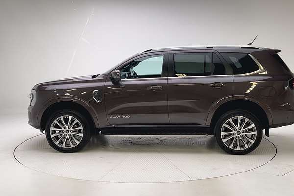 2024 Ford Everest Platinum 3.0L thumb-4