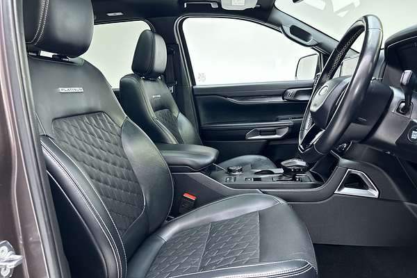 2024 Ford Everest Platinum 3.0L thumb-12