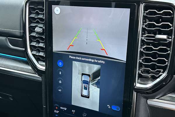 2024 Ford Everest Platinum 3.0L thumb-16