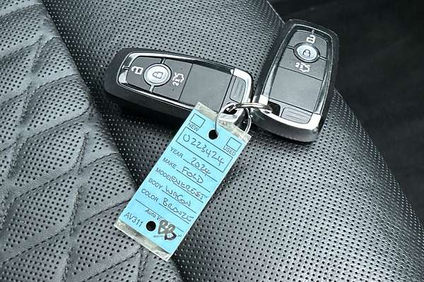 2024 Ford Everest Platinum 3.0L thumb-22