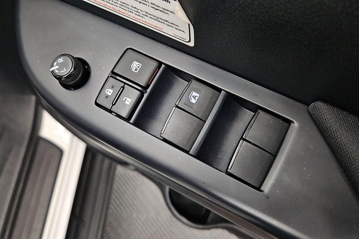 2022 Toyota Hilux SR GUN126R 4X4