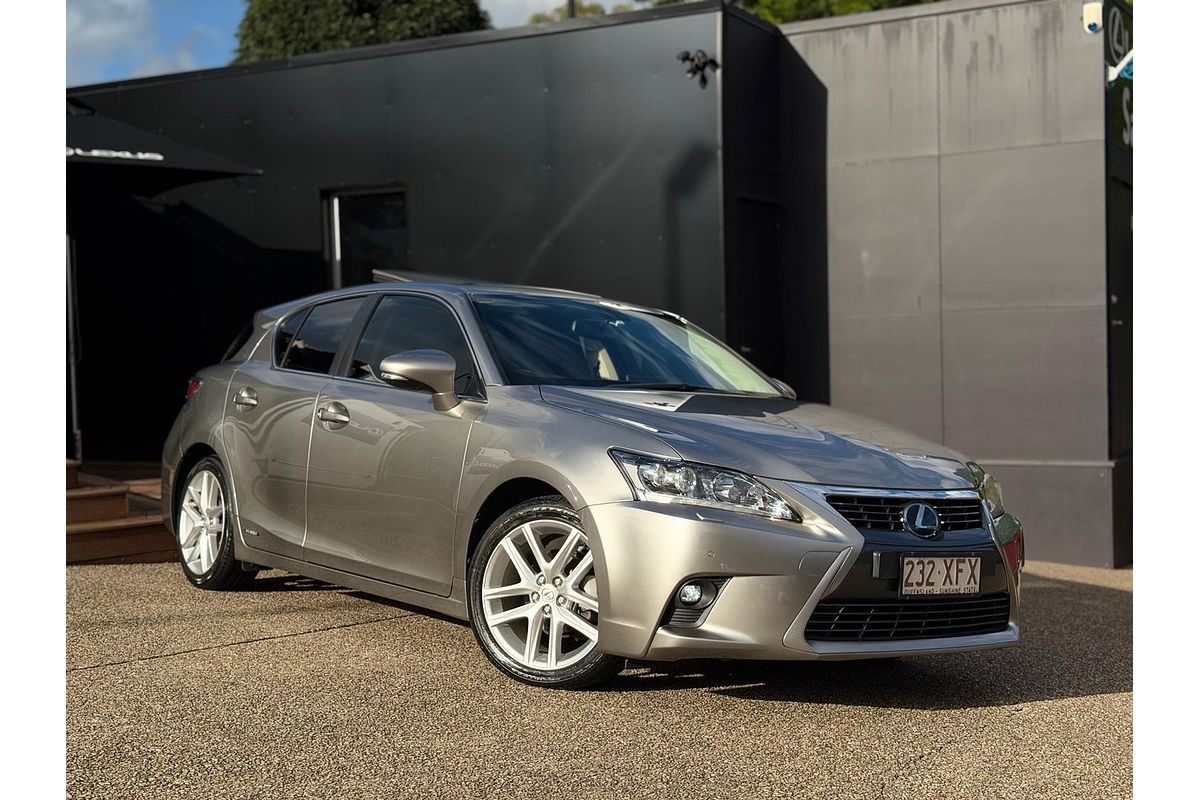2017 Lexus CT CT200h Sports Luxury ZWA10R