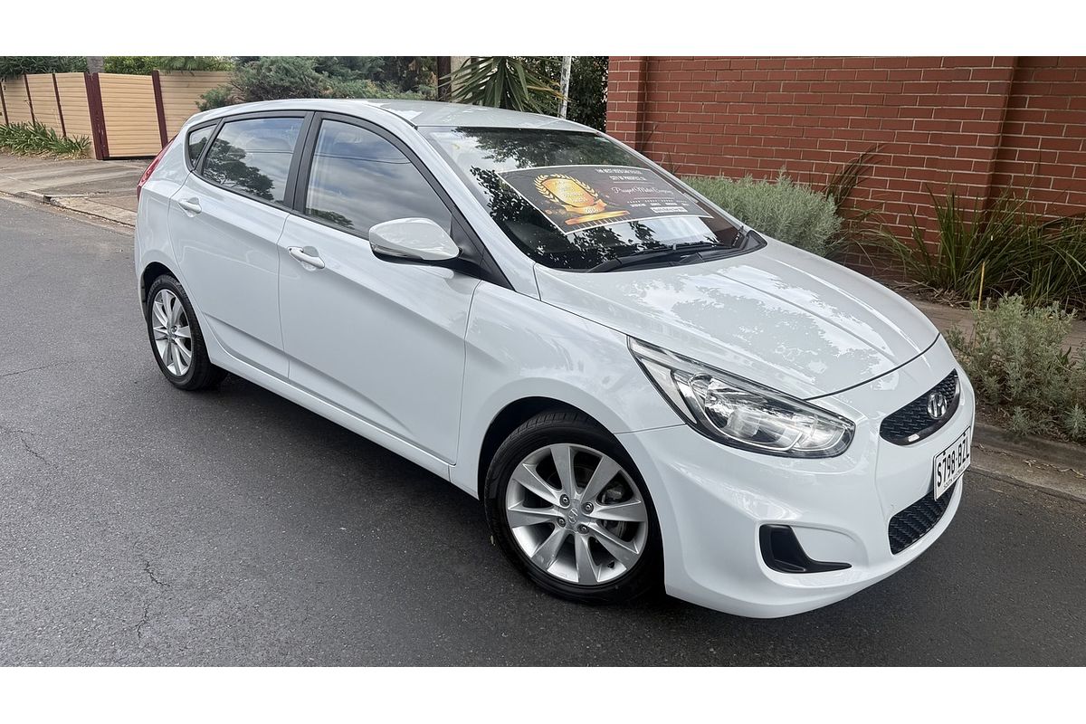 2019 Hyundai Accent Sport RB6