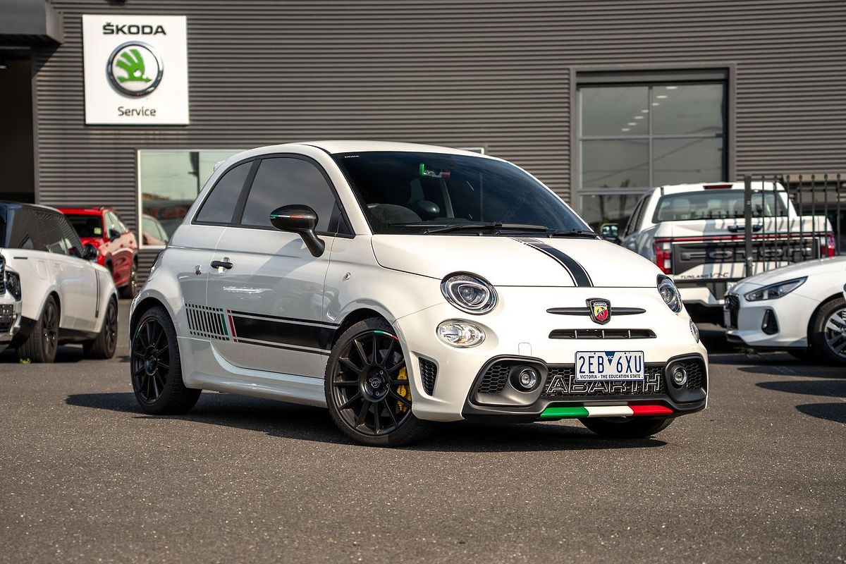 2024 Abarth 695 Competizione