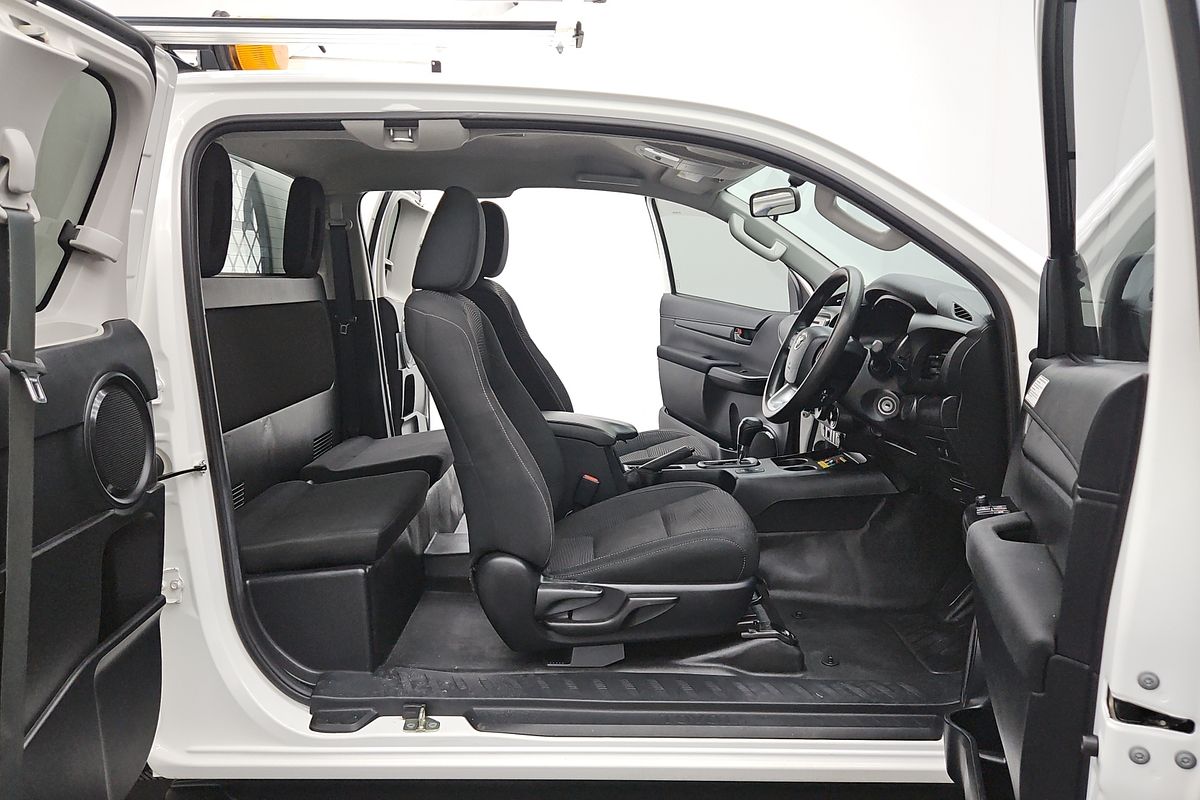 2019 Toyota Hilux SR GUN126R 4X4