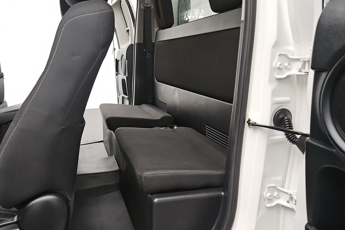 2019 Toyota Hilux SR GUN126R 4X4