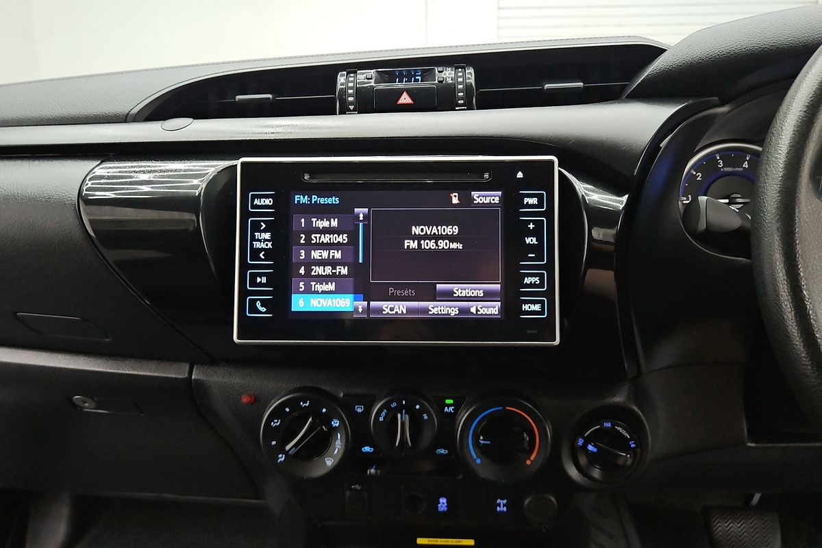 2019 Toyota Hilux SR GUN126R 4X4