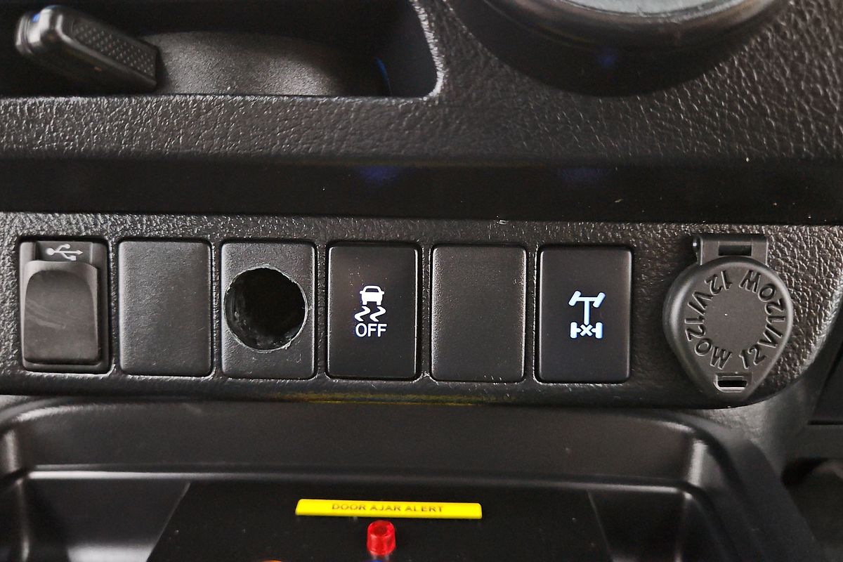 2019 Toyota Hilux SR GUN126R 4X4