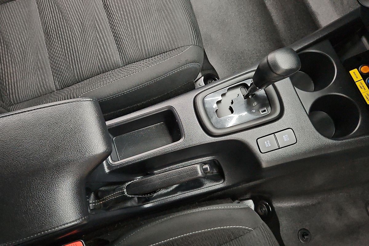 2019 Toyota Hilux SR GUN126R 4X4