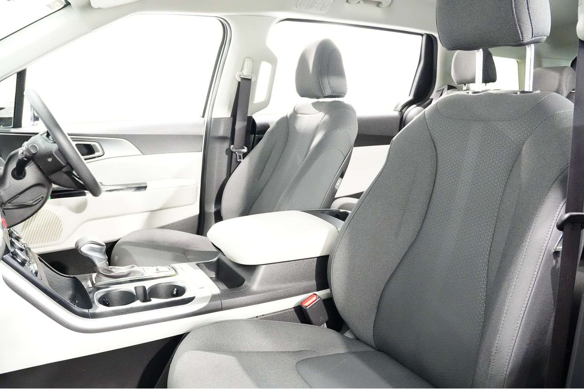 2022 Kia Carnival S KA4