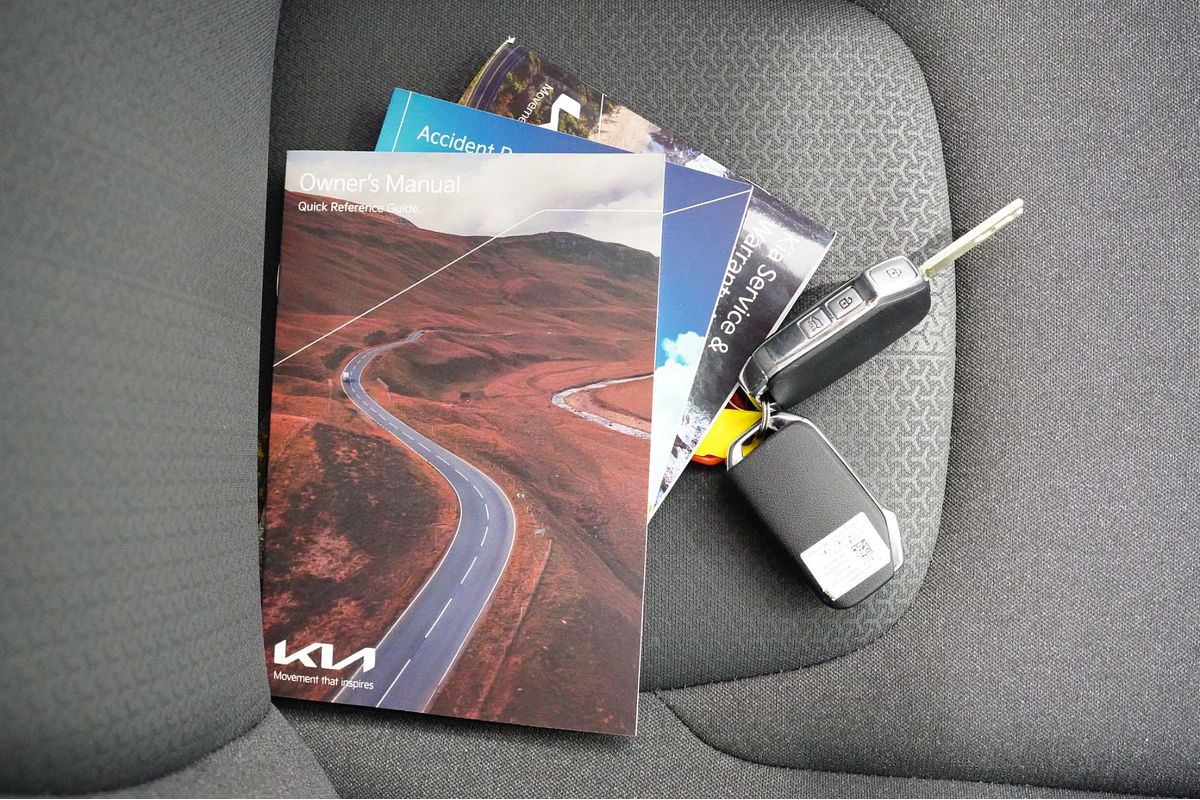 2022 Kia Carnival S KA4