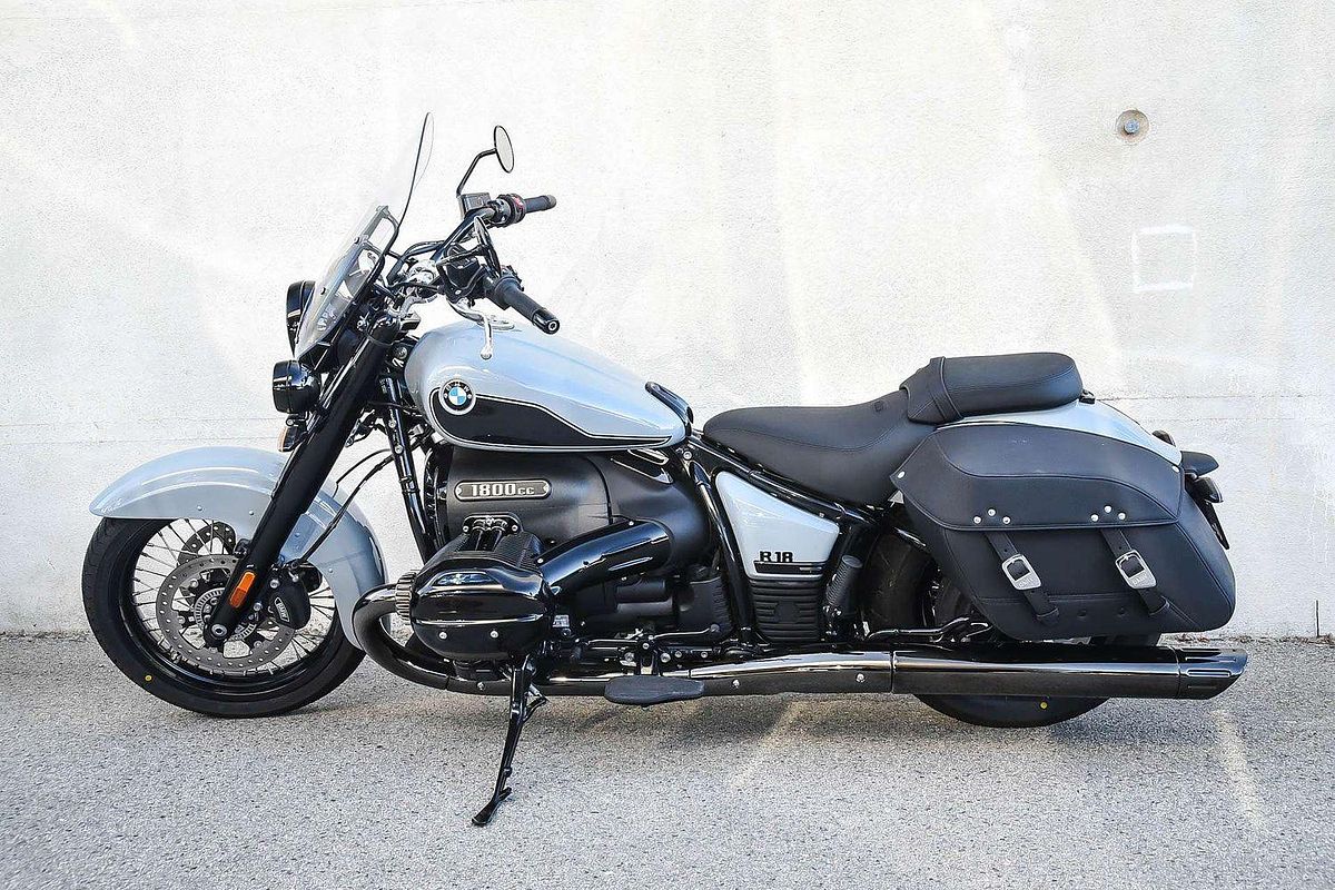 2025 BMW R 18 Classic Blacked Out R 18