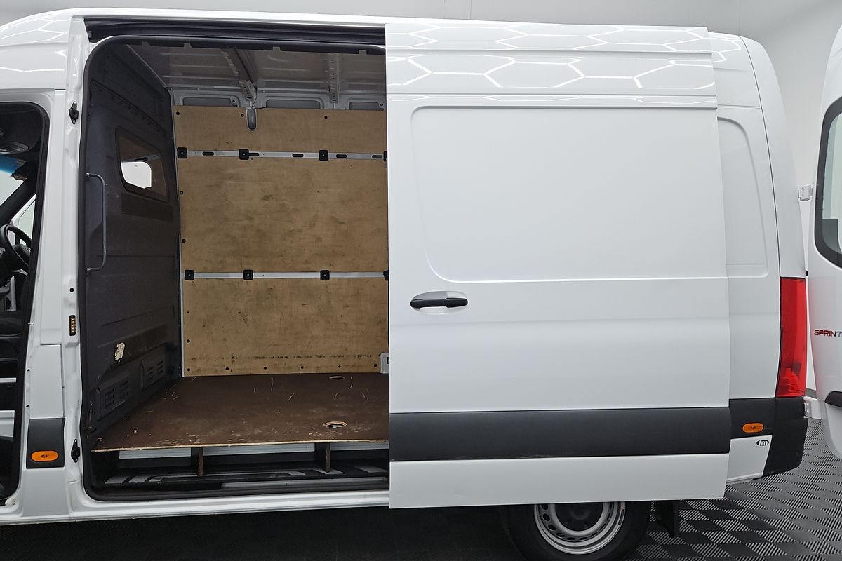 2021 Mercedes-Benz Sprinter 414CDI VS30 MWB Low Roof