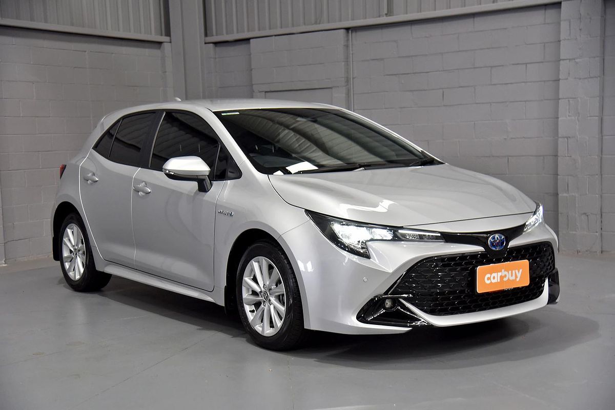 2024 Toyota Corolla SX Hybrid ZWE219R