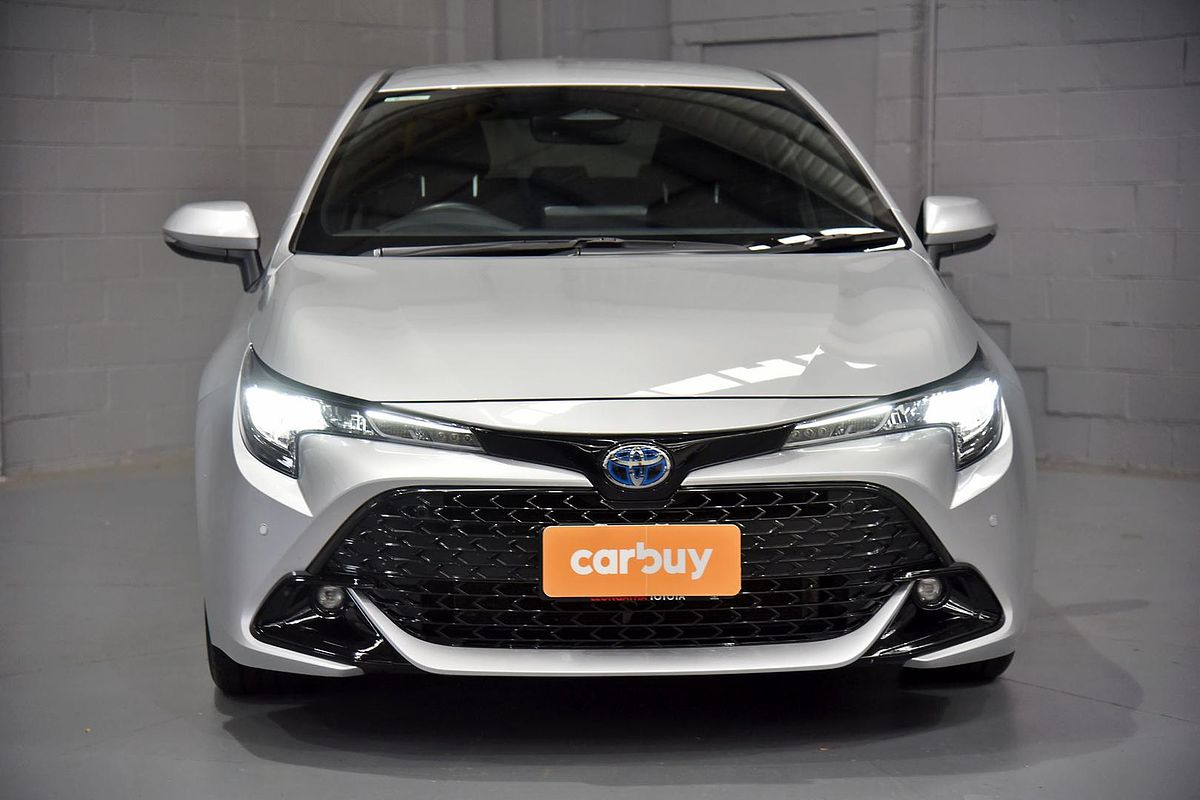 2024 Toyota Corolla SX Hybrid ZWE219R