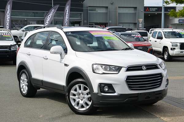 2017 Holden Captiva Active CG thumb-0