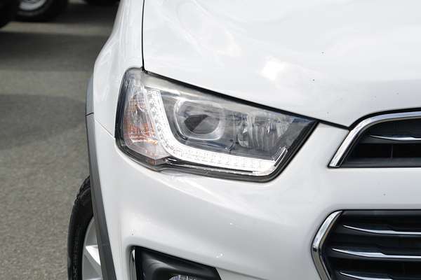 2017 Holden Captiva Active CG thumb-1
