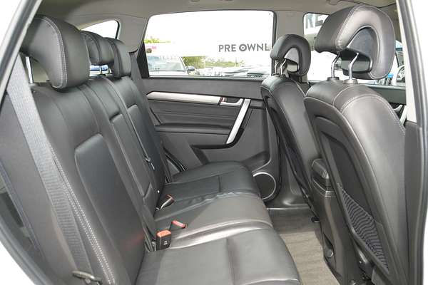 2017 Holden Captiva Active CG thumb-8