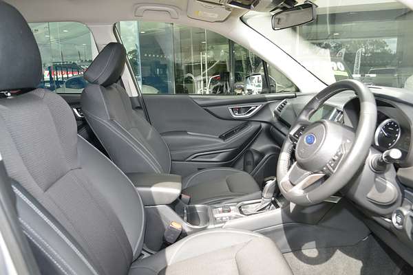 2024 Subaru Forester 2.5i S5 thumb-9