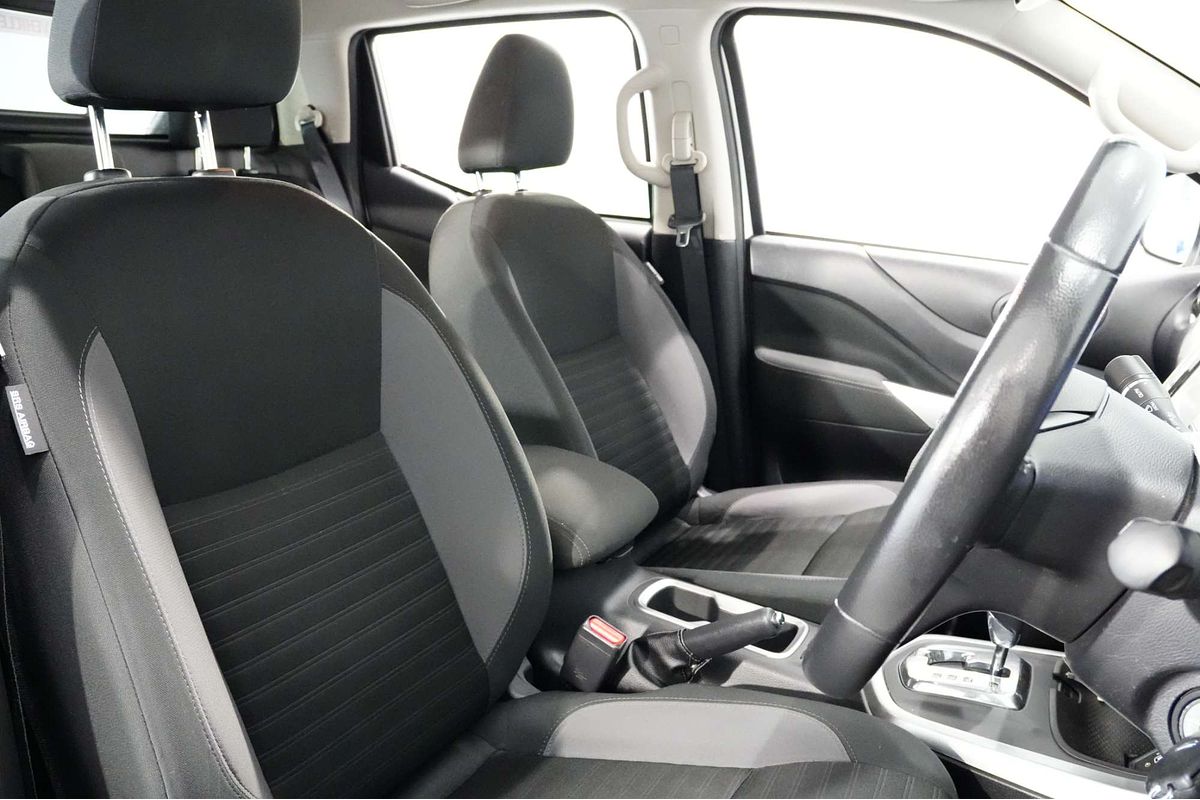 2021 Nissan Navara ST D23 Rear Wheel Drive