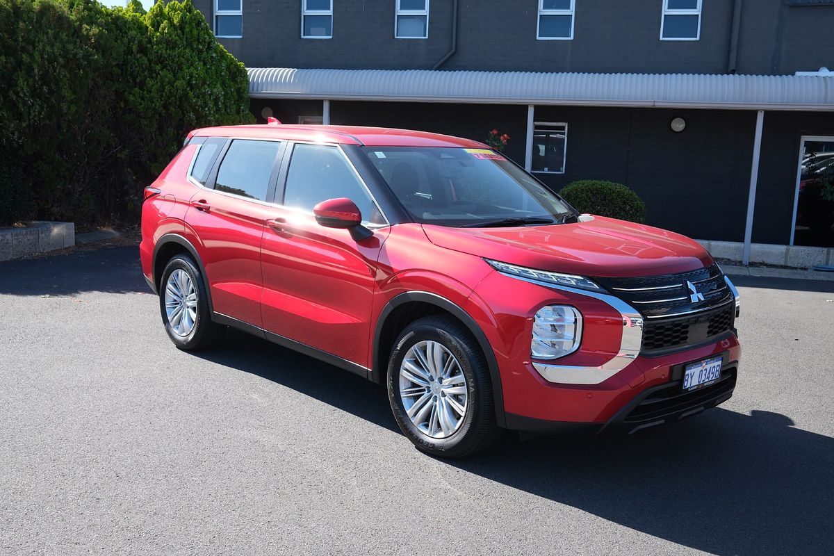 2024 Mitsubishi Outlander ES ZM