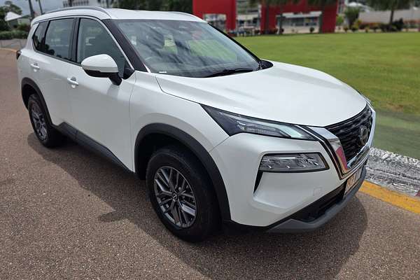 2025 Nissan X-TRAIL ST T33