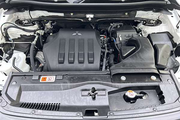 2024 Mitsubishi Eclipse Cross LS YB thumb-10