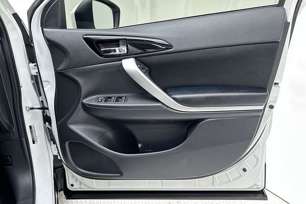 2024 Mitsubishi Eclipse Cross LS YB thumb-18