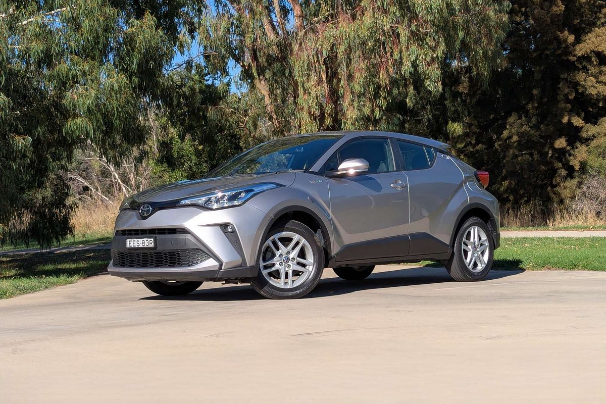 2019 Toyota C-HR  NGX50R