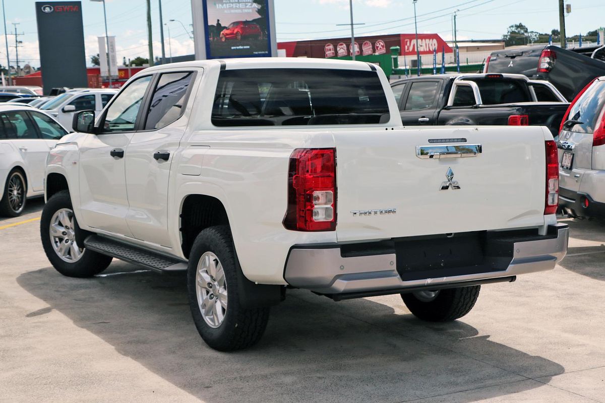 2024 Mitsubishi Triton GLX+ MV 4X4