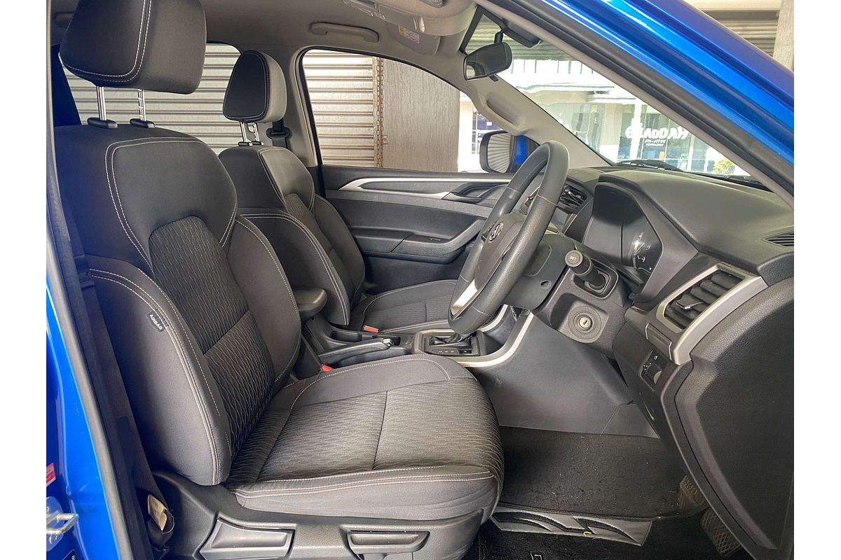 T60 SK8C MY21 PRO (4x4) 2.8L DT4 DIESEL TURBO F/INJ 6 SP AUTO DIRECT SHIFT DOUBLE CAB UTILITY 