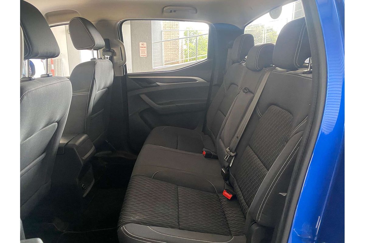 T60 SK8C MY21 PRO (4x4) 2.8L DT4 DIESEL TURBO F/INJ 6 SP AUTO DIRECT SHIFT DOUBLE CAB UTILITY 