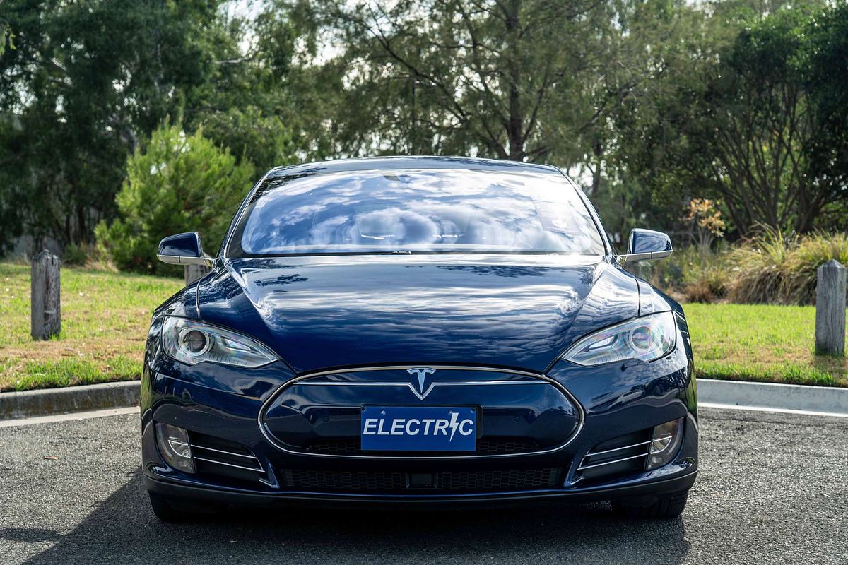 2015 Tesla Model S P90D