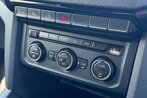 2019 Volkswagen Amarok TDI580 Highline Black 2H 4X4 thumb-24